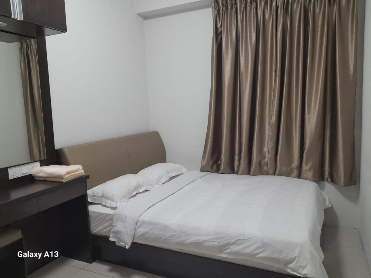 K. Riverfront Apartment Ipoh Extérieur photo